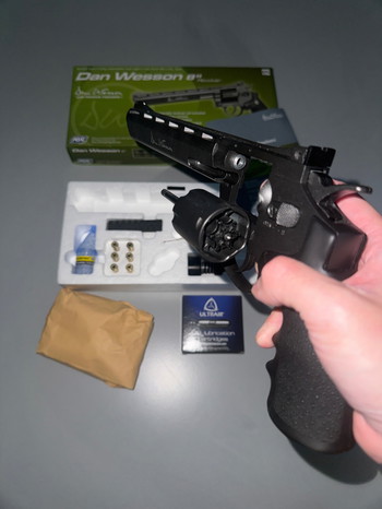 Bild 2 für Dan Wesson 8 inch Revolver complete with cylinders