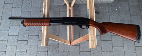 Image pour S&T ST870 middle (M870 shotgun)