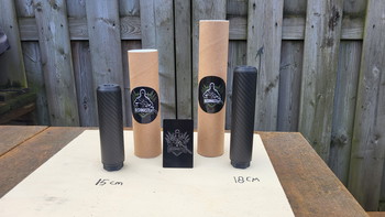 Imagen 2 de CARBON SILENCER model Bushmaster GEN 4, met akoestisch schuim foam rings en fartflap. Version for TRACER also available