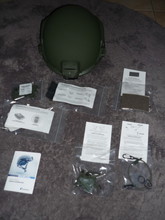 Image pour BUNDESWEHR SK GEFECHTSHELM Grö. M mit Zubehör