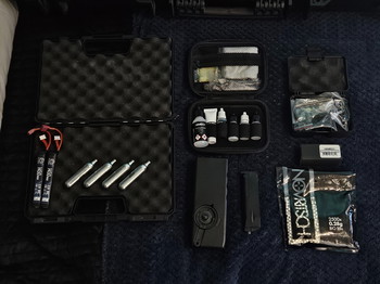 Bild 2 für complete airsoft set, zo goed als nieuw!