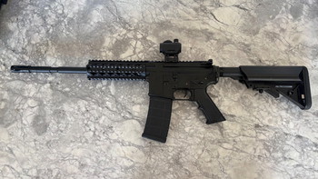Image 2 pour M4/AR-15 | G&G | AEG | incl red dot
