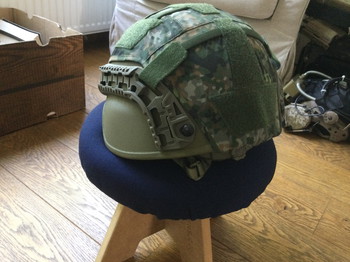 Afbeelding 5 van NL ballistische IIIA revision helm met nfp cover en helm hoes