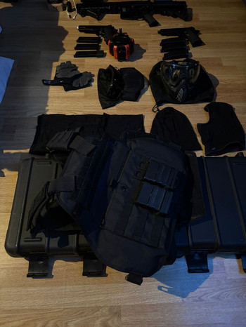 Imagen 5 de Full Airsoft Kit, Multiple replicas, Tracer, Flashlight, .. - see pictures