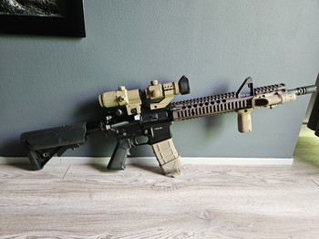 Imagen 6 de GHK M4A1 RIS II FSP + 4 mags + scopes + NPAS