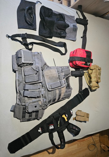 Imagen 4 de Complete airsoft loadout