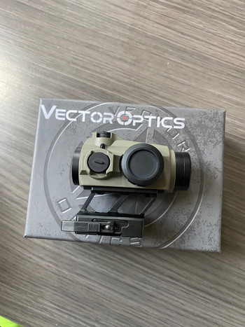 Image 2 pour MAVERICK GEN3 1X22 MIL RED DOT SIGHT - DARK EARTH (VECTOR OPTICS)