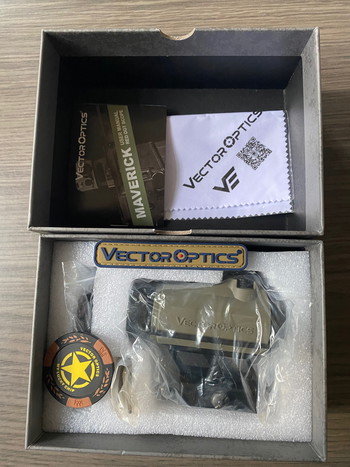 Image 4 pour MAVERICK GEN3 1X22 MIL RED DOT SIGHT - DARK EARTH (VECTOR OPTICS)