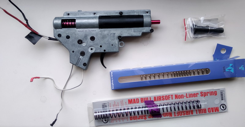 Bild 1 für V2 gearbox en springs
