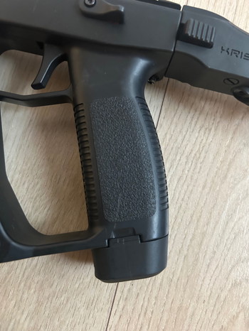 Bild 3 für Krytac Kriss Vector met 3 magazijnen, Lipo accu en verlengde batterij cover