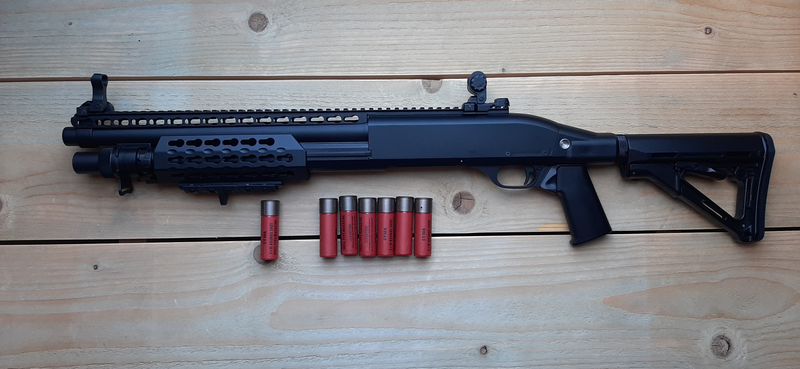 Afbeelding 1 van TKA: Cyma CM366 Shotgun incl. shells.