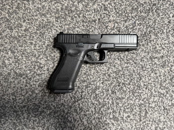 Image 2 for Glock 17 gen5 GBB + 3 mags