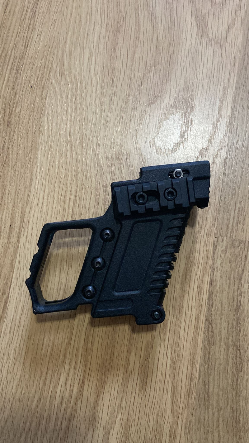 Imagen 1 de Kriss Vector style grip/carbine kit voor glock & aap01 replica's zwart