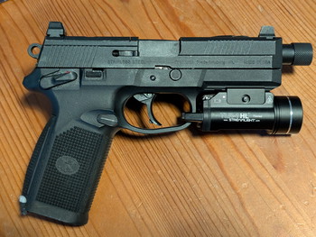 Afbeelding 3 van VFC FNX 45 with 2 magazines and TLR-1