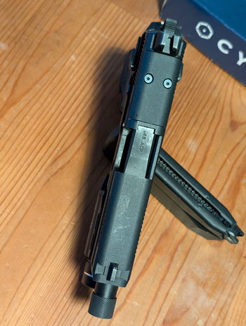 Afbeelding 5 van VFC FNX 45 with 2 magazines and TLR-1