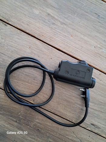 Image 3 for Earmor headset m32 plus.nieuw incl ptt met boafeng aansuiting