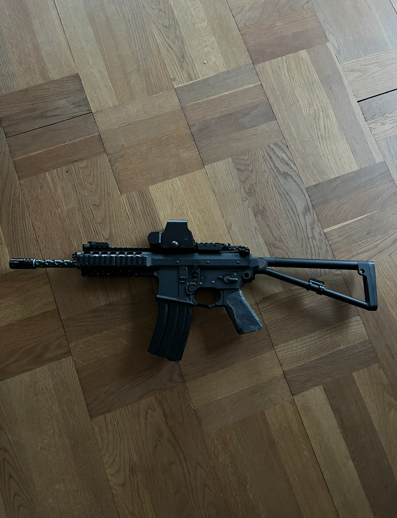 Afbeelding 1 van (want gone quick) WE PDW GBB - 4 MAGS + red-dot
