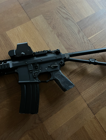 Afbeelding 2 van (want gone quick) WE PDW GBB - 4 MAGS + red-dot
