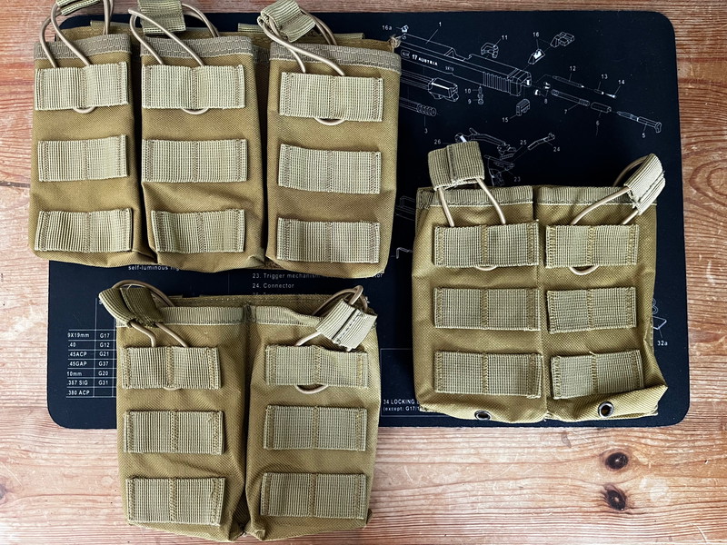 Image 1 for M4 magazijn pouches