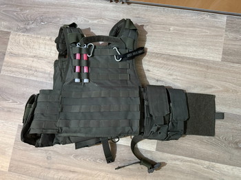 Imagen 2 de MFH RANGER TACTICAL VEST OD incl pouches