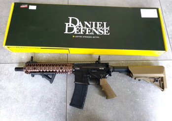 Afbeelding 2 van Daniel Defense MK18  met 3 mags