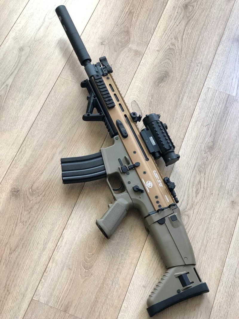 Imagen 1 de VFC Cybergun Licensed Upgraded SCAR-L Full Metal