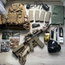 Image for Complete Airsoft Set in Tan Coyote Replica Accessoires Nieuw Nooit Gebruikt