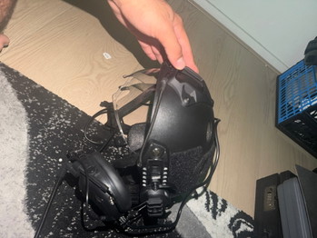 Image 2 for Airsoft Helm met Headset, Portofoon en Beschermbril  Code Red CR-MILTAC Black