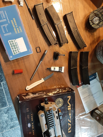 Afbeelding 3 van TM MP&7 GBB Tan + 5 magazijnen (lekvrij)