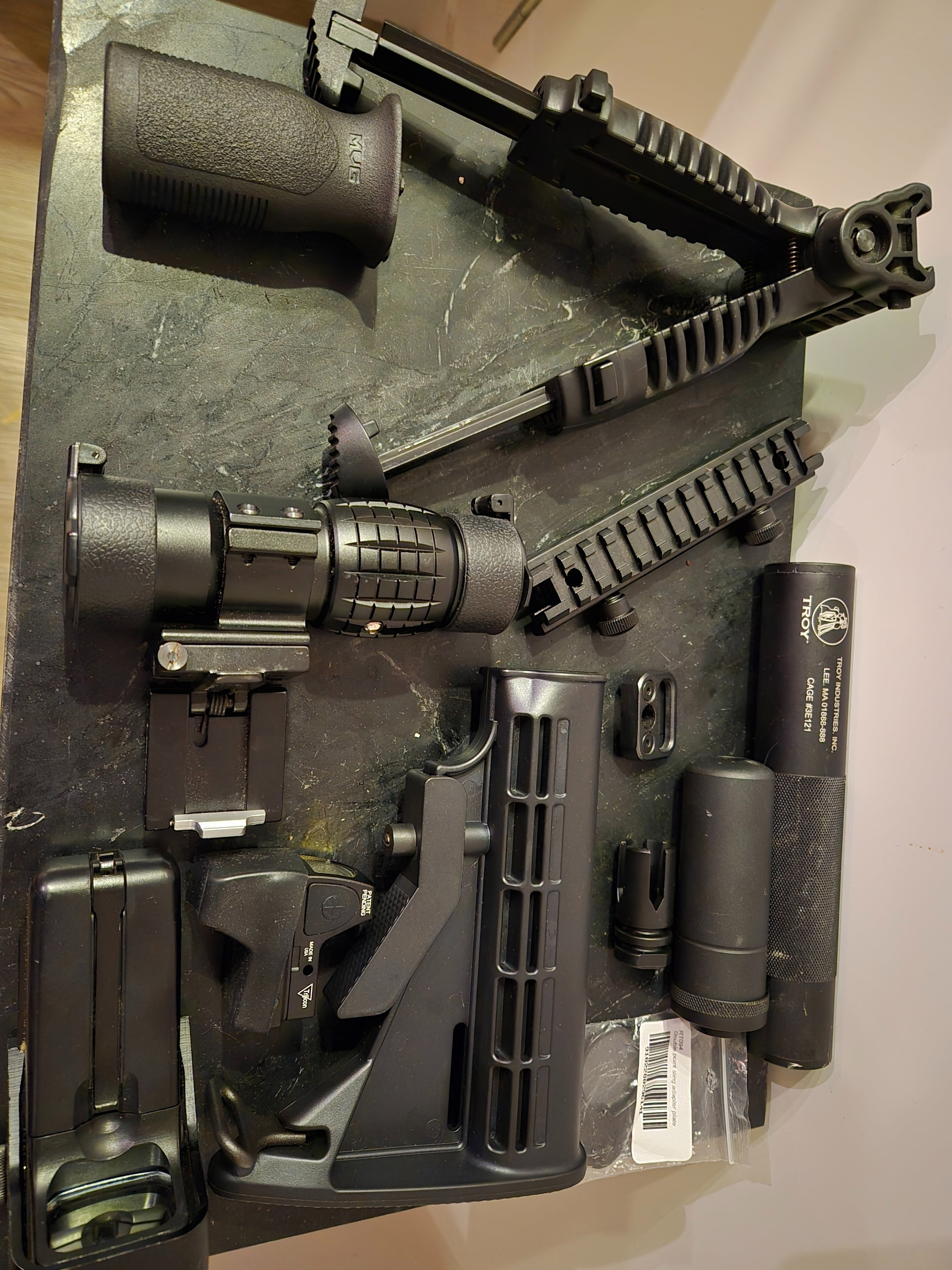 Sights, grips, silencers, riser, butstock en slingmounts - Airsoft Bazaar