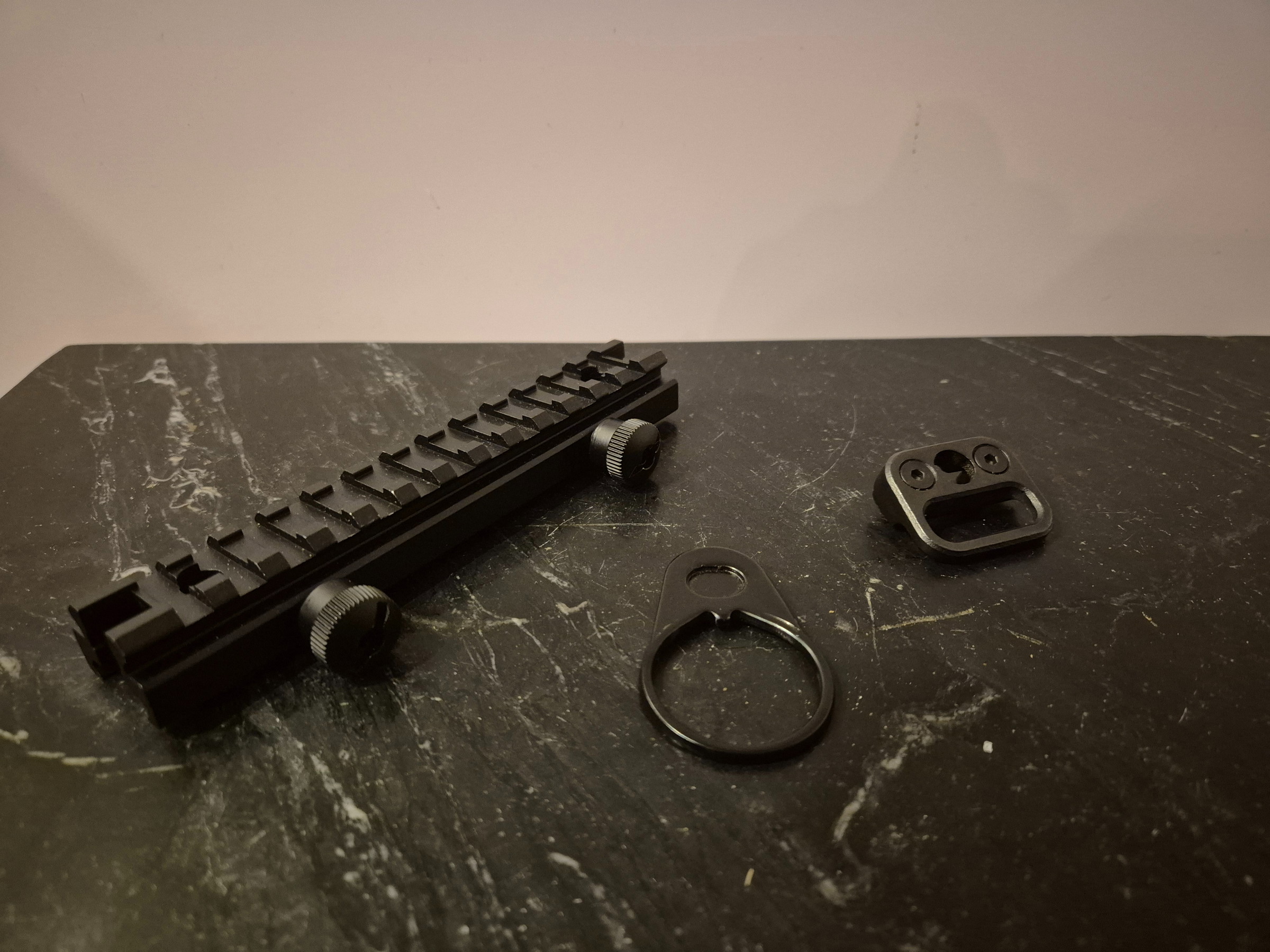 Sights, grips, silencers, riser, butstock en slingmounts - Airsoft Bazaar