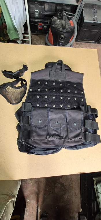 Imagen 2 de Vest