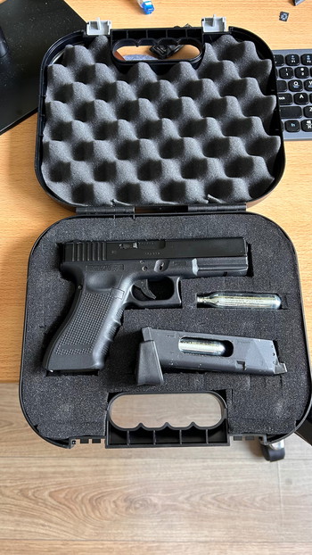 Afbeelding 2 van Glock 17 gen 4 CO2