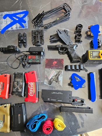 Afbeelding 5 van Externals