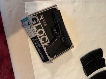 Bild 3 für Complete Airsoft set met kleding en accessoires!