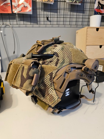 Afbeelding 2 van FMA EXF Bump Helmet (Coyote) Met Multicam cover en anti-fog!