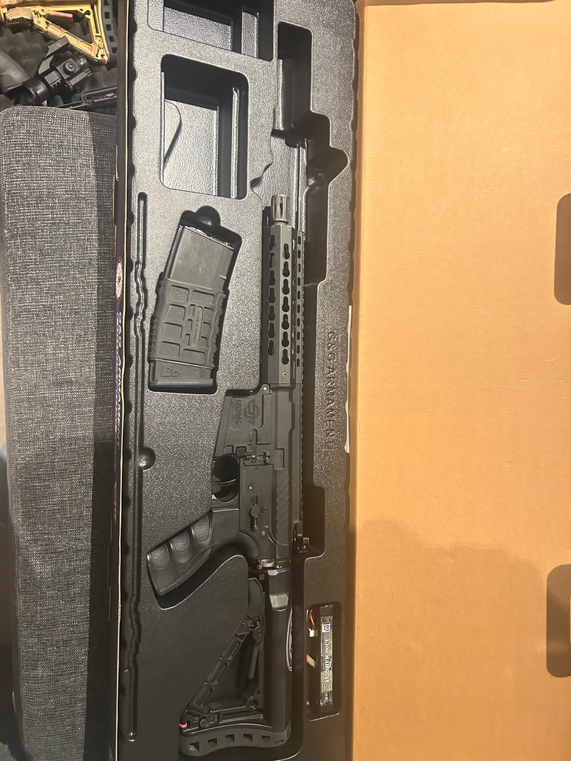 Afbeelding 1 van Replicas for sale