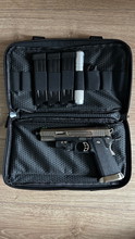 Afbeelding van Hi-Capa 5.1 | Full Metal | Laser | 3 mags | Suppressor