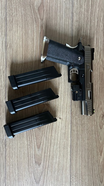 Afbeelding 2 van Hi-Capa 5.1 | Full Metal | Silver | GBB | WE