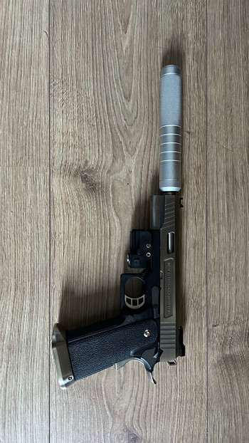 Bild 3 für Hi-Capa 5.1 | Full Metal | Laser | 3 mags | Suppressor