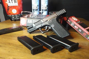 Image 2 pour AWCUSTOM VX7 - réplique Glock 19