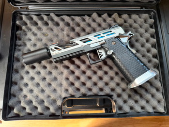 Imagen 3 de High-End Custom Hi-Capa 4.3