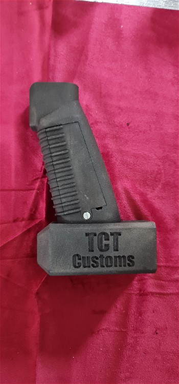 Afbeelding 2 van TCT Customs on tank grip voor MTW
