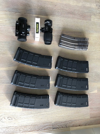 Imagen 2 de 6 Cyma mid caps + Phantom Ampliefier + Red dot