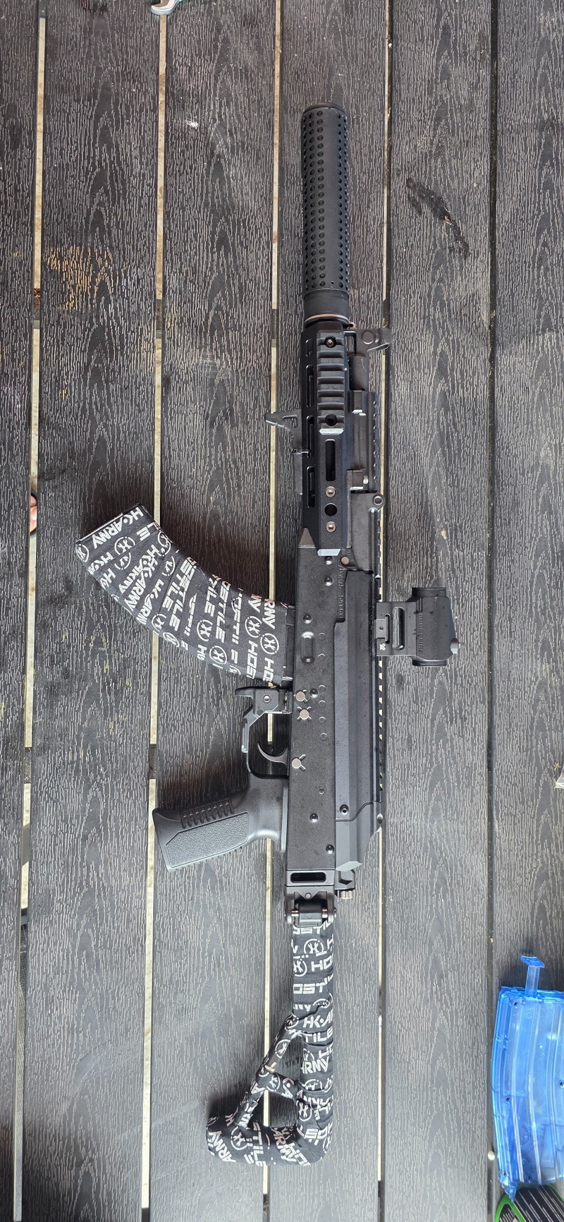 Image 1 for Akx met 5 magazijnen en een red dot van crossfire