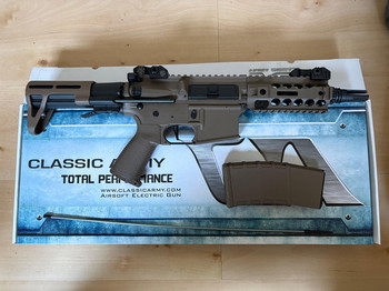 Image 2 for (Nieuw) Polymer Skirmisher ECS SBR Airsoft AEG - Dark Earth - Classic Army