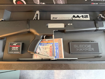 Bild 4 für Tokyo Marui AA12 met Drummag en tracer unit