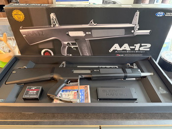 Bild 5 für Tokyo Marui AA12 met Drummag en tracer unit