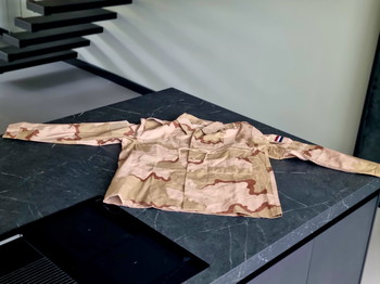 Imagen 2 de Broek + shirt voorzien van desert camo