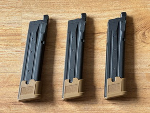 Imagen para 3 VFC Sig Sauer P320 M17/M18 CO2 Magazine TAN
